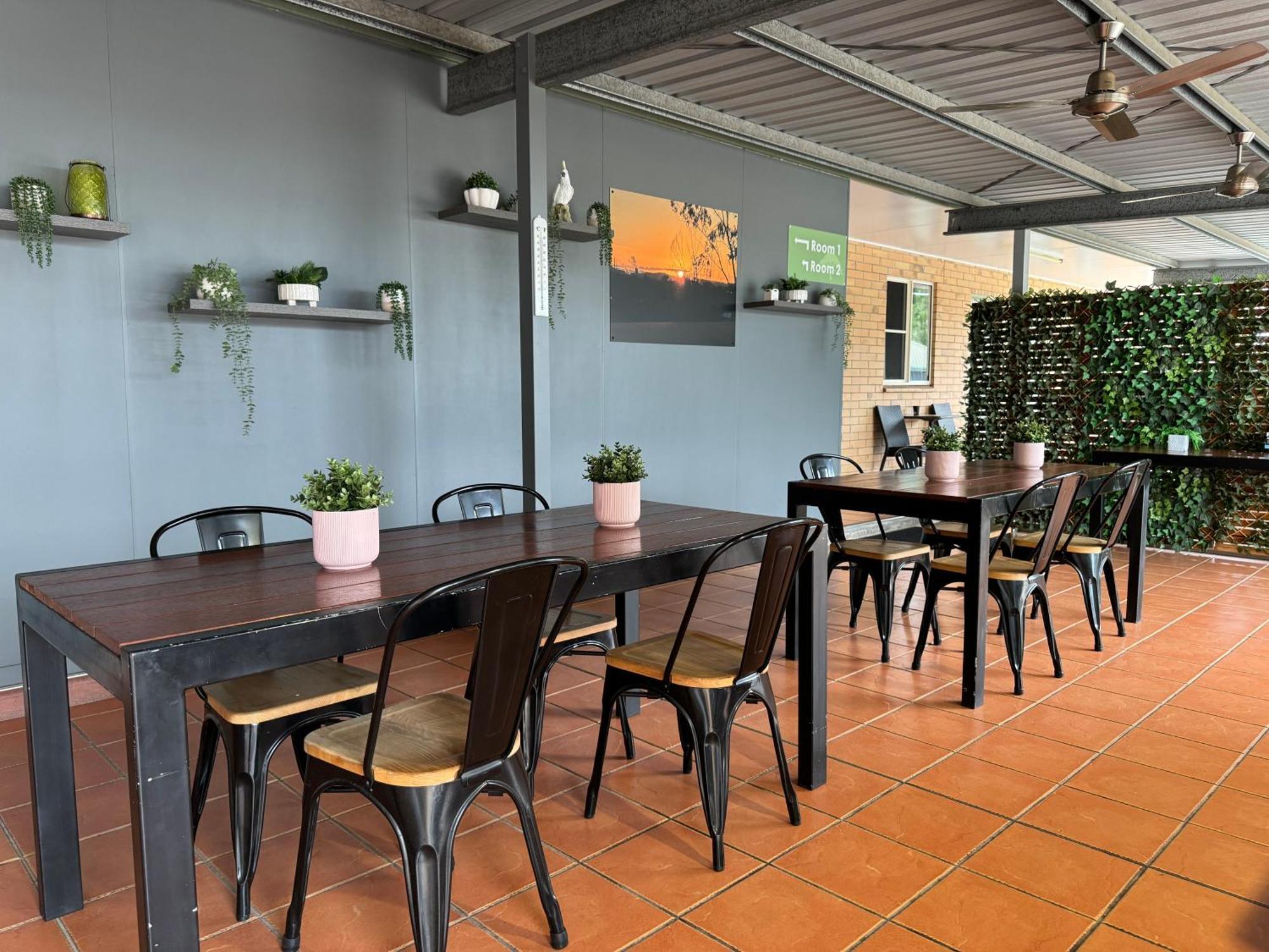 Raintree Motel Biloela Buitenkant foto